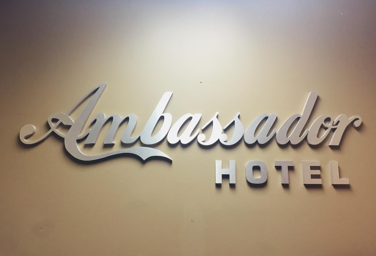 Hotel Ambassador Vancouver Exterior foto